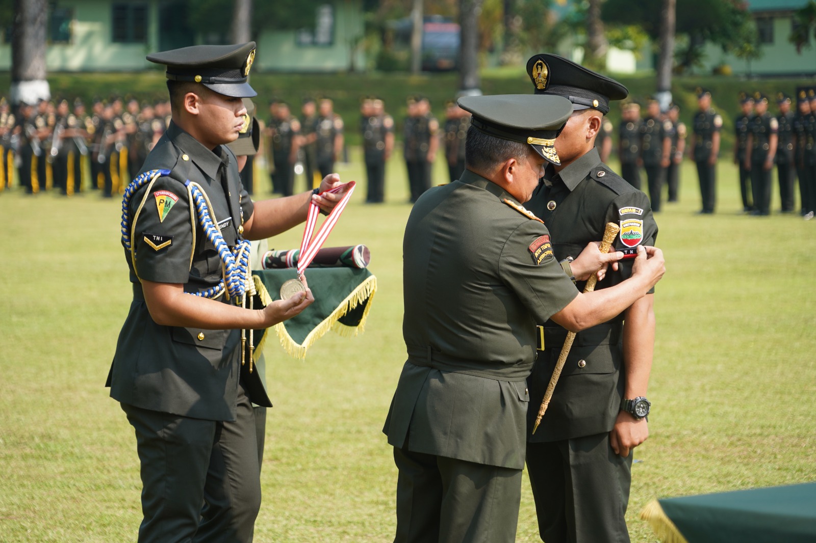 Pangdam I/BB Lantik 304 Prajurit Siswa Diktama TNI AD Gelombang II TA 2022