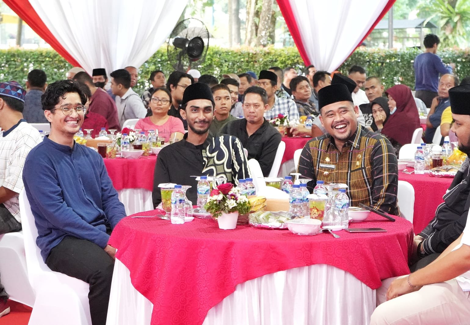 Silaturahmi Bersama Wartawan, Konten Creator dan Komunitas Kreatif, Wali Kota Mengajak Berjalan Beriringan, Bergandengan Tangan Membangun Kota Medan