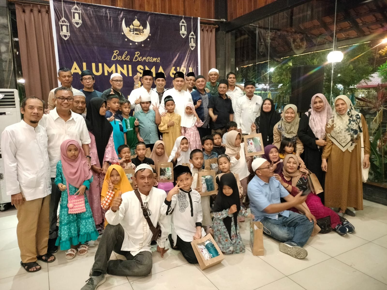 Alumni SMA6’91 Bukber dengan Anak Yatim