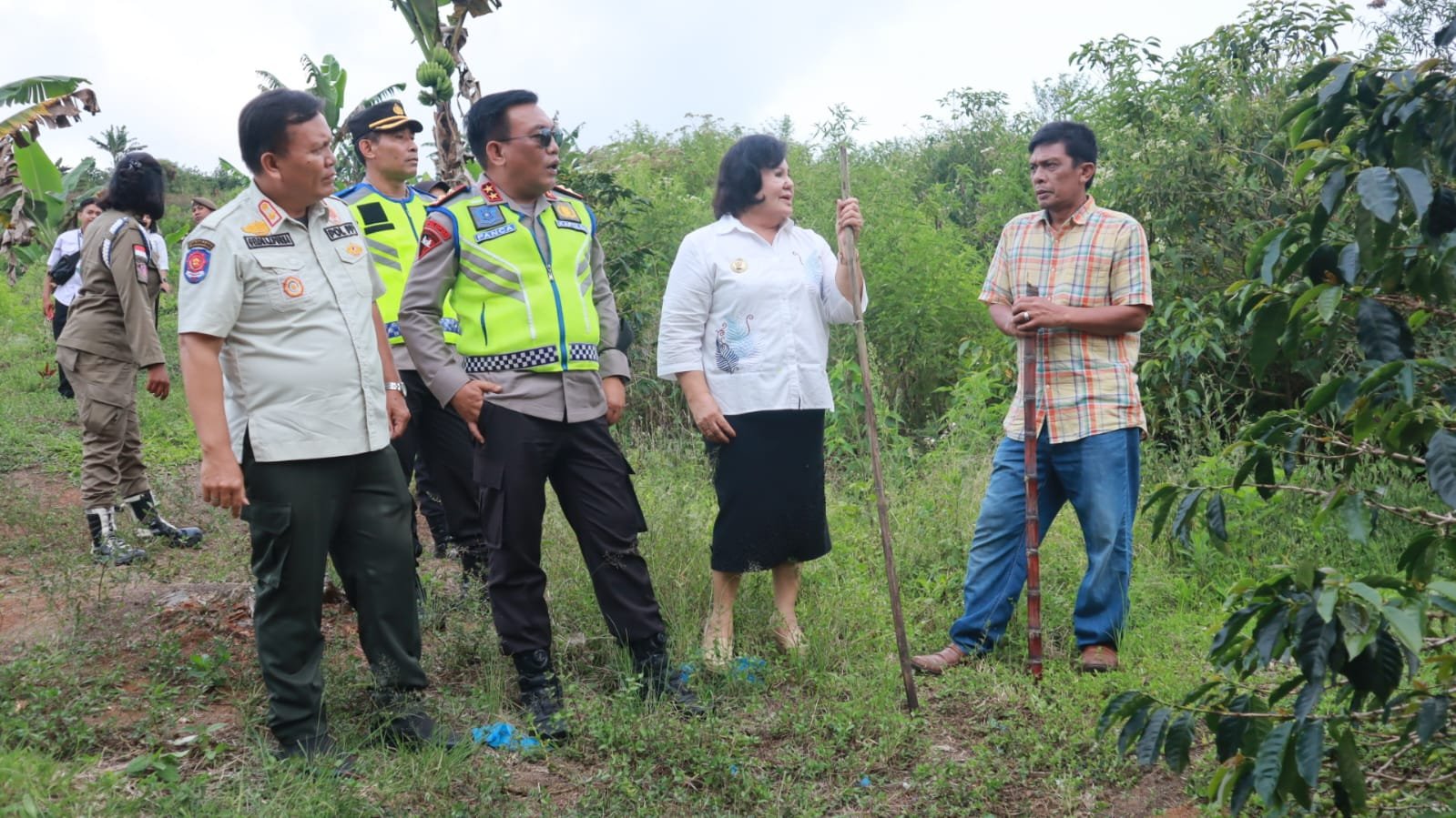 Kapolda Sumut Mediasi dan Dengarkan Keluhan Warga Ditutupnya Aliran Air PDAM
