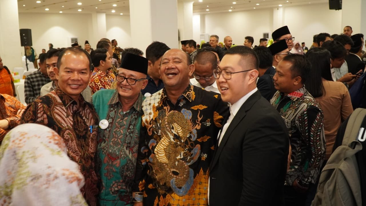 Plt Bupati Langkat Hadiri Pelantikan Pengurus MES Sumut