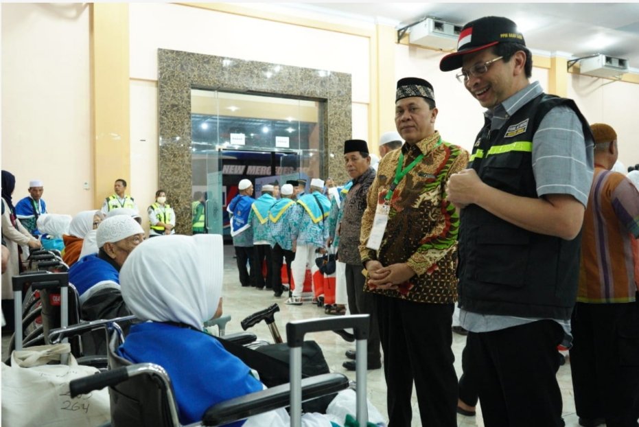 Lepas Kloter 2 Asal Deli Serdang, Irjen Kemenag Apresiasi Pelaksanaan Haji Embarkasi Medan