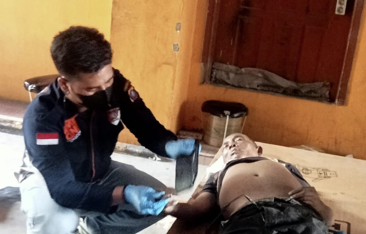 Mayat Penjual Rokok Tergeletak di Jalan