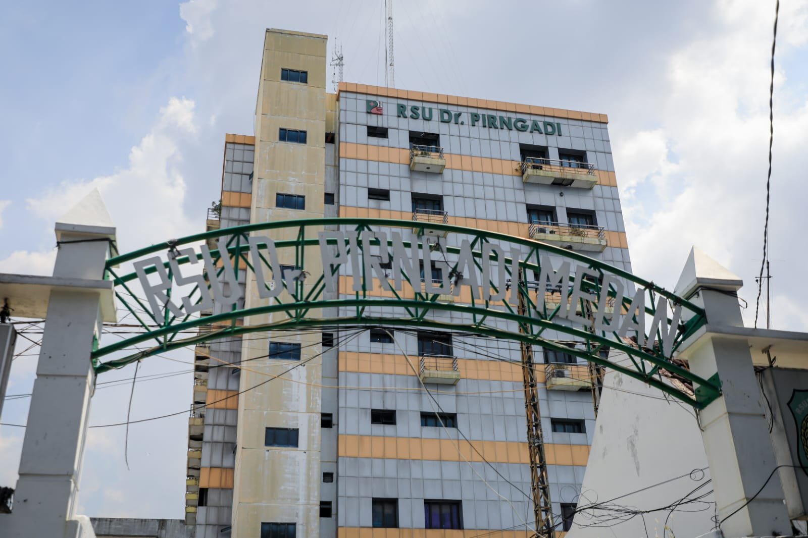 Jemput Bola Pasien Tetap, Percepat Masa Tunggu di IGD dan Pemberlakuan E- Rekam Medik Jadi Inovasi  RSUD dr Pirngadi Medan Dalam Tingkatkan Pelayanan Kesehatan