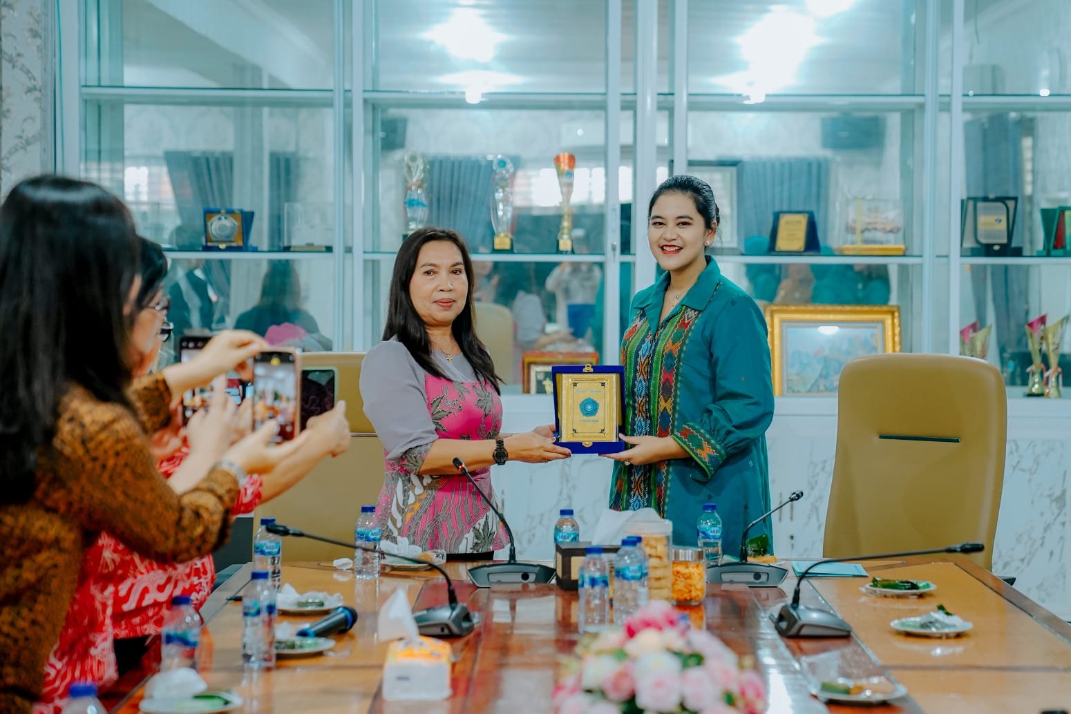 Ny Kahiyang Ayu Terima Rombongan TP PKK Minsel, Bahas 10 Program Pokok PKK