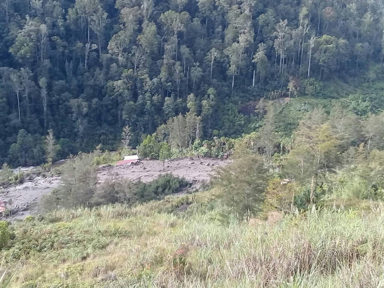 Tiga Warga Jayawijaya Meninggal Akibat Tanah Longsor