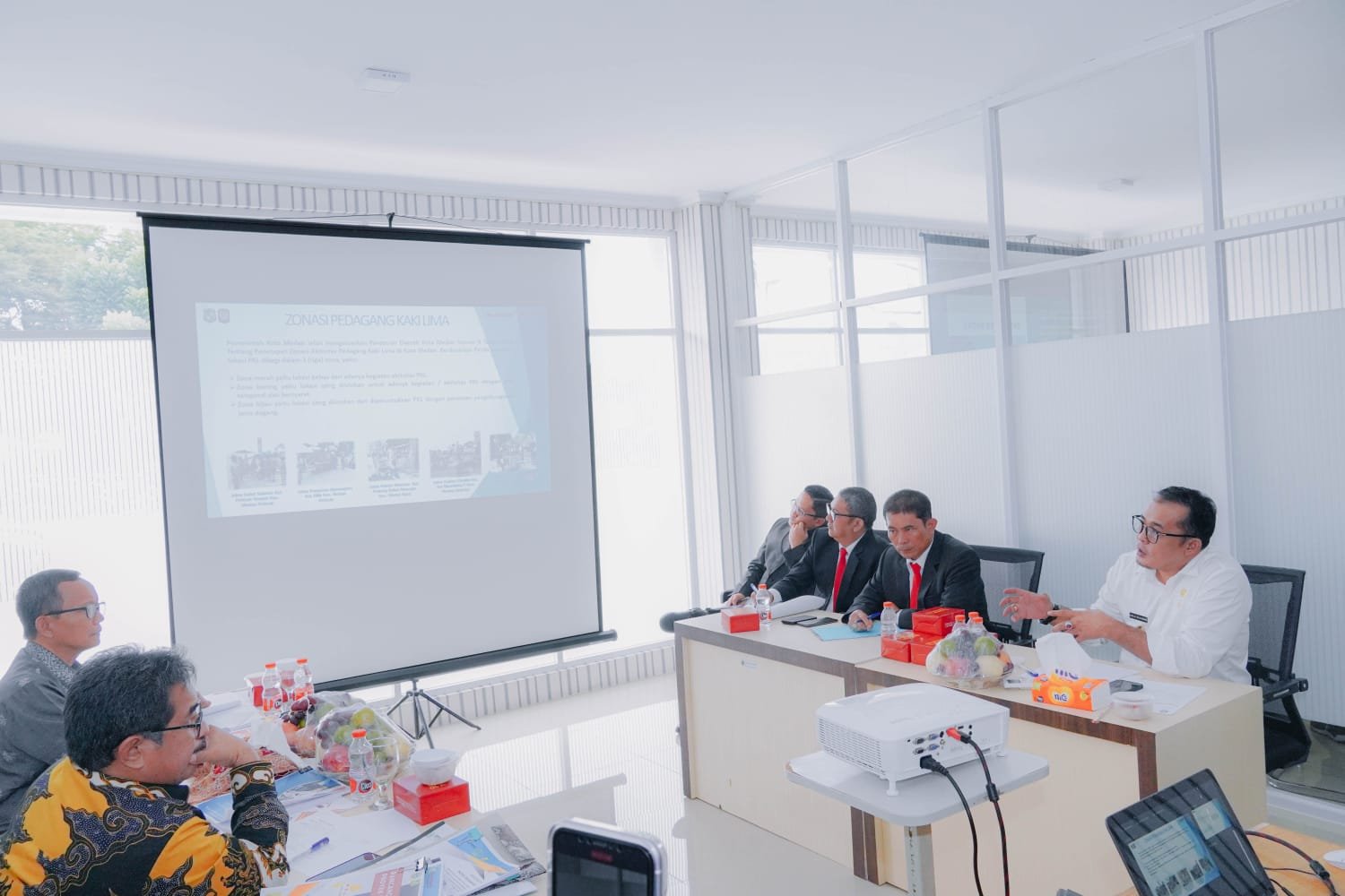 Ikuti Evaluasi Rancangan Proyek Perubahan PKN, Bobby Nasution Harap Pimpinan Perangkat  Daerah Lahirkan Kreasi dan Inovasi