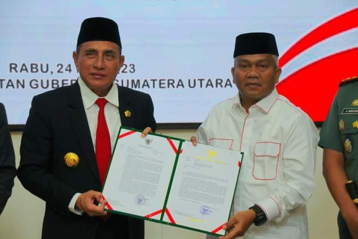 Gubsu Serahkan Surat Penugasan H. Ahmad Zarnawi Pasaribu, Sebagai Plt Bupati Palas