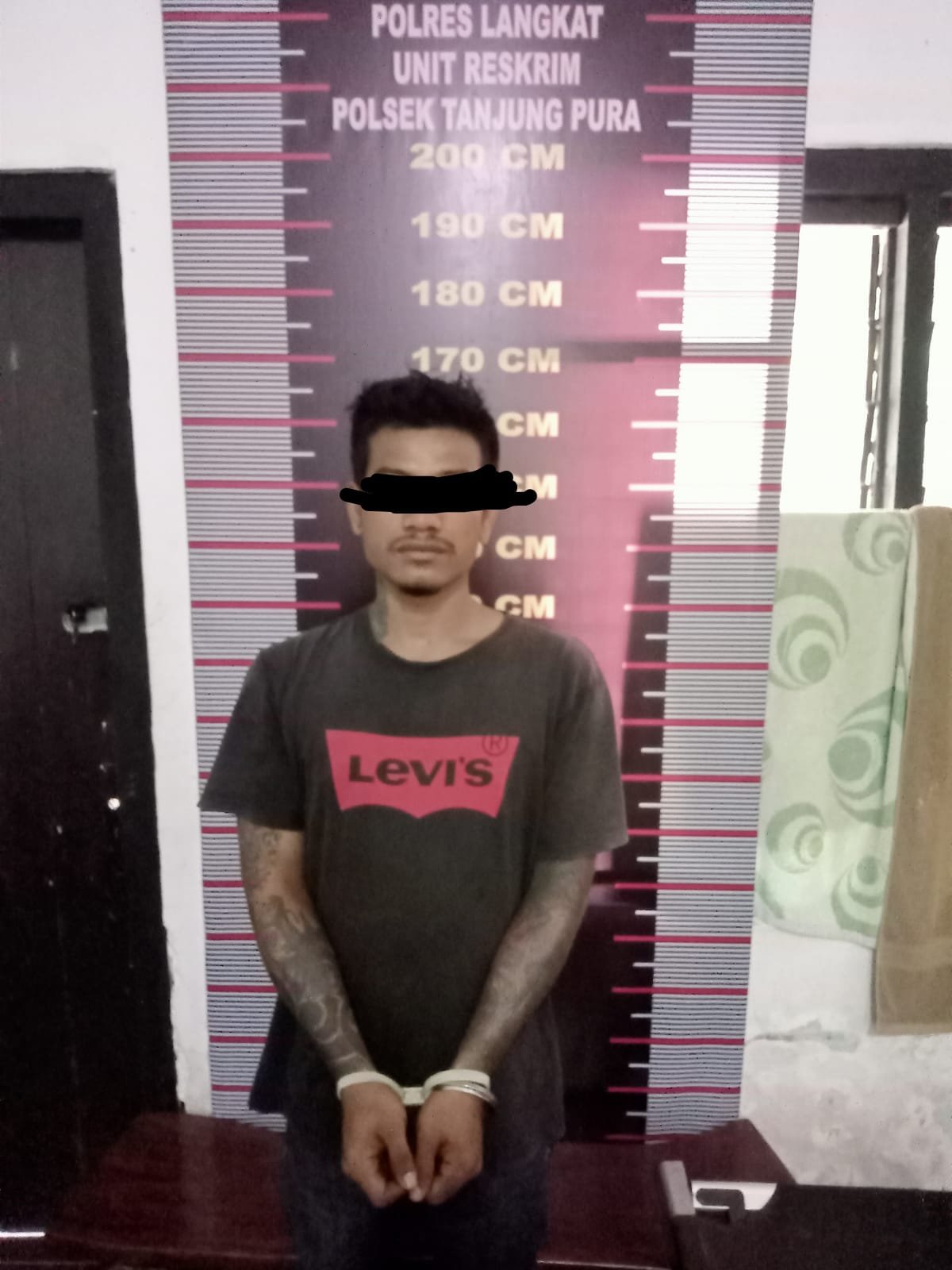 Jerjak Besi & Kabel Listrik Rumah Ngaji Desa Lalang di Embat Maling