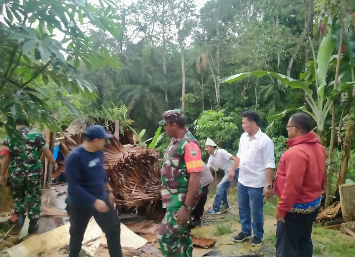 Polsek Padang Tualang Kembali Razia Tempat Hiburan Malam & Hancurkan Tempat Sarang Narkoba