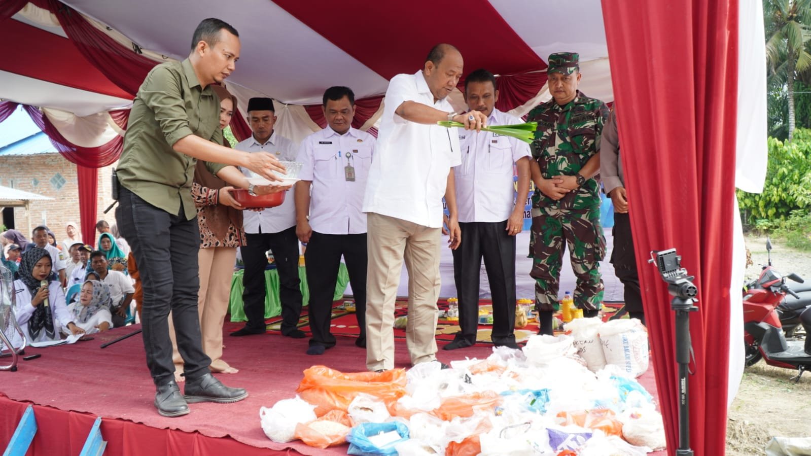Bantu Kuatkan Ketahanan Pangan, Syah Afandin Berterimakasih ke Petani Secanggang