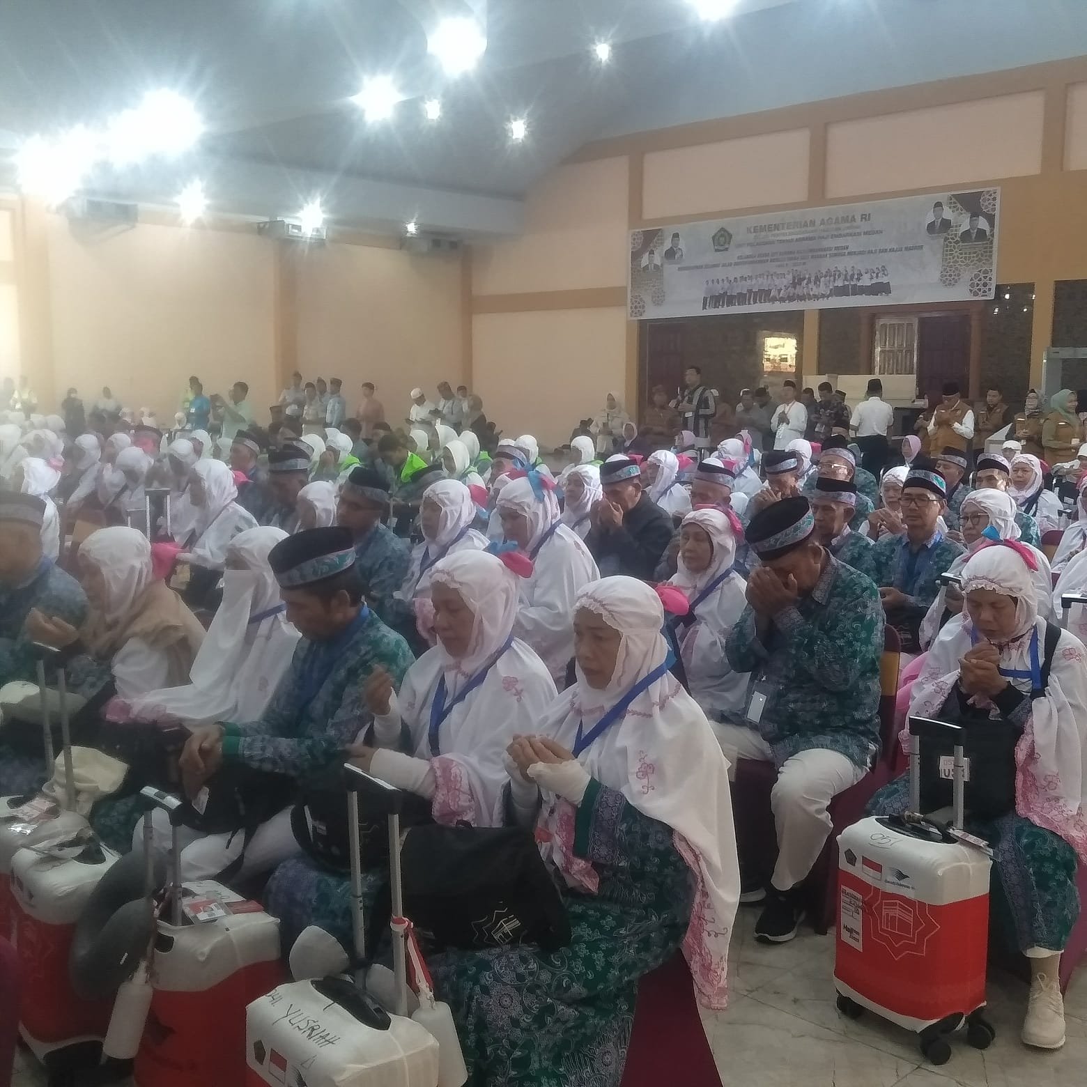 359 CJH Kloter 10 Berangkat Tanah Suci