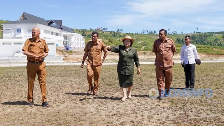 Bupati Karo Tinjau Pembangunan Traning Camp Siosar