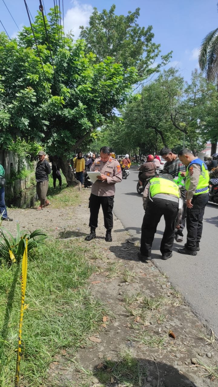 Polsek Delitua Tahan Sopir Tabrak Lari Dua Korban Tewas di Parit