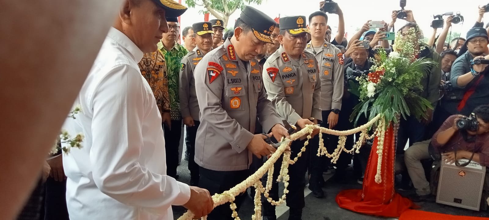 Kapolri Resmikan RS Bhayangkara Mas Kadiran Medan