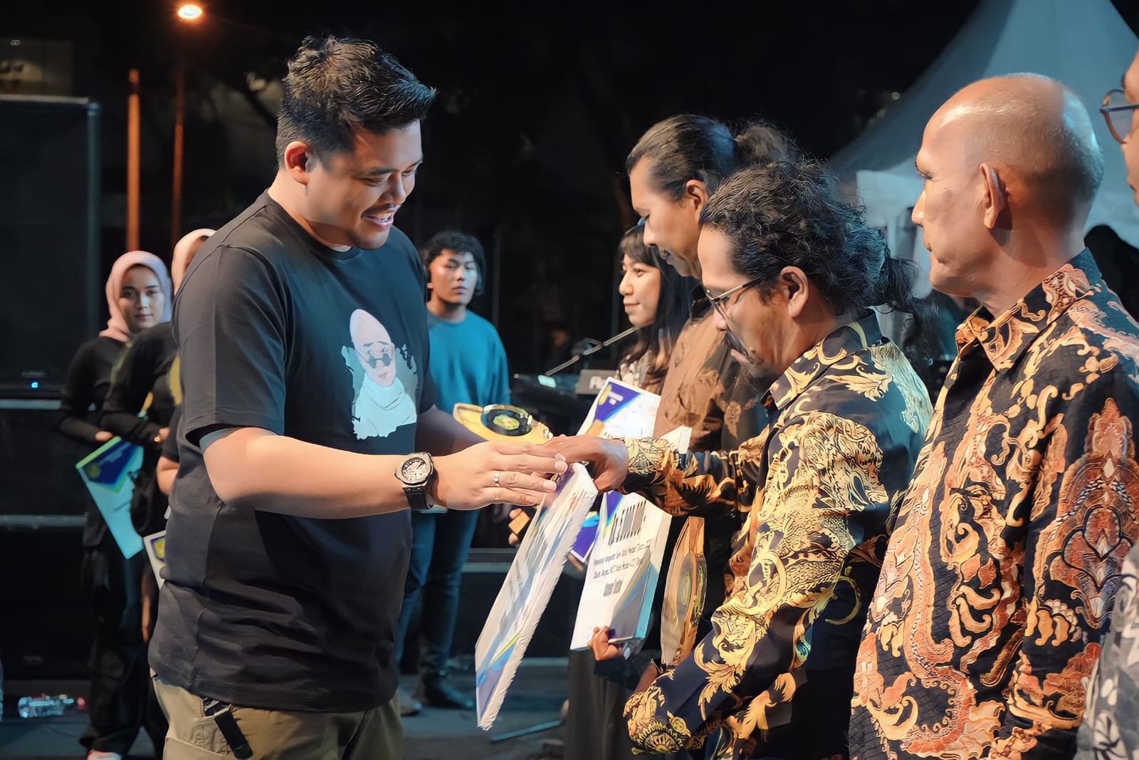 Baru Masa Kepemimpinan Bobby Nasution Pemko Beri Anugerah Seni kepada Seniman Medan