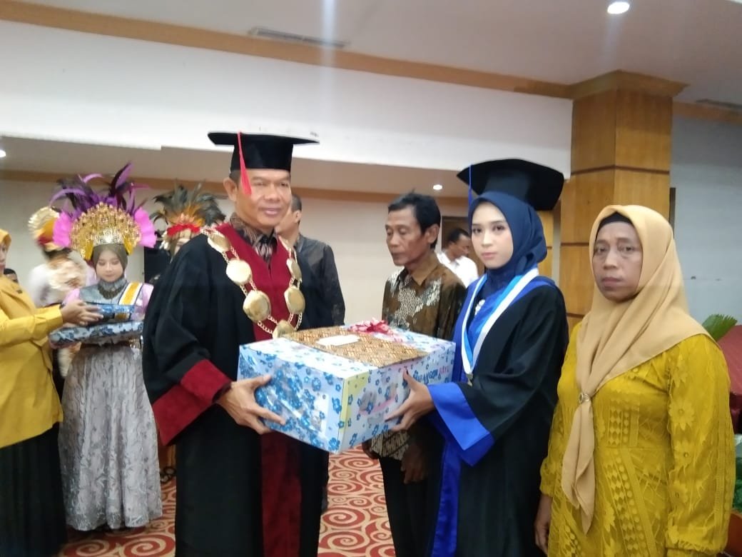 Wisuda Akademi Kebidanan Langkat 2021-2022 & 2022-2023, Plt Bupati Langkat: Jadilah Bidan Terhormat