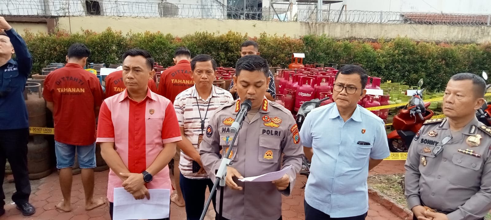 Polda Sumut Gerebek Pangkalan Pengoplosan Gas Bersubdisi di Sunggal