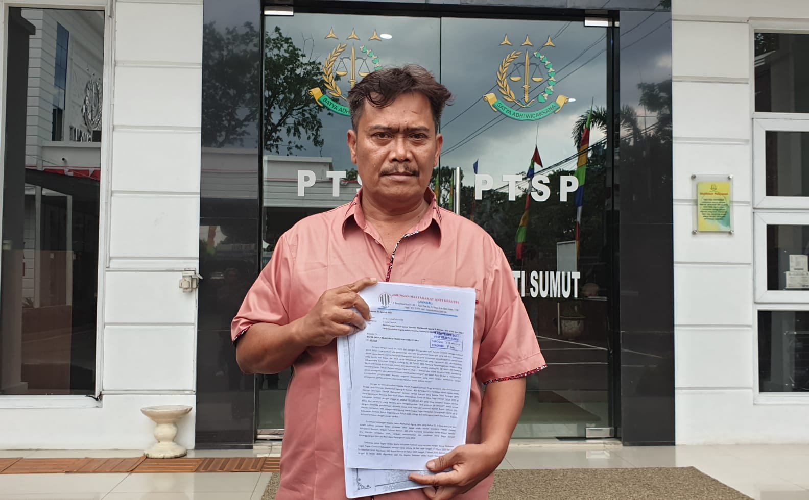 Kejatisu Didesak Tindaklanjuti Putusan MA Soal Mantan Bupati Samosir Rapidin Simbolon Diduga Nikmati Dana Covid-19