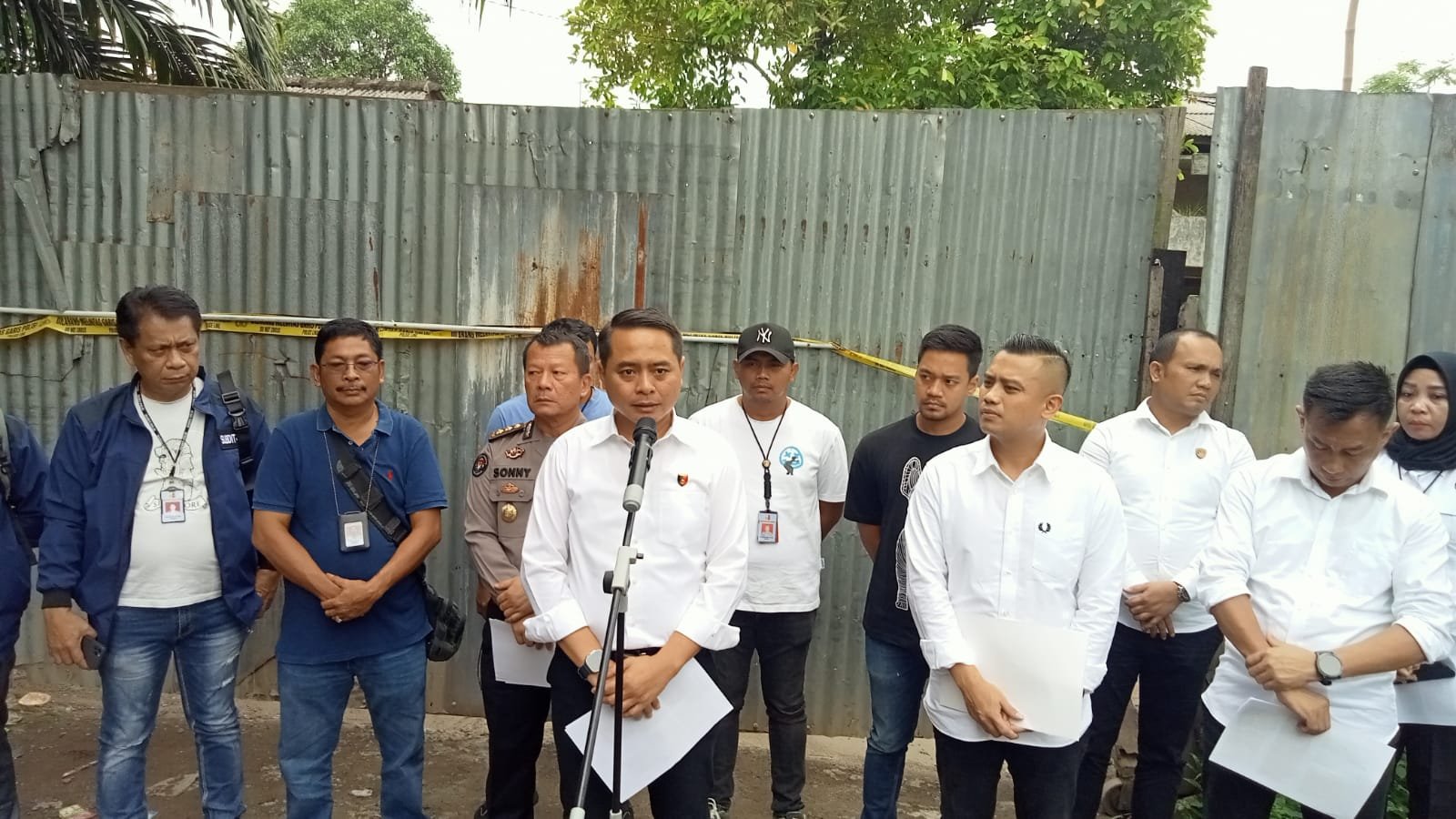 Polda Sumut Gerebek Penyelewengan Solar Bersubsidi di Martubung, Belasan Diamankan, 4 Ditetapkan Tersangka