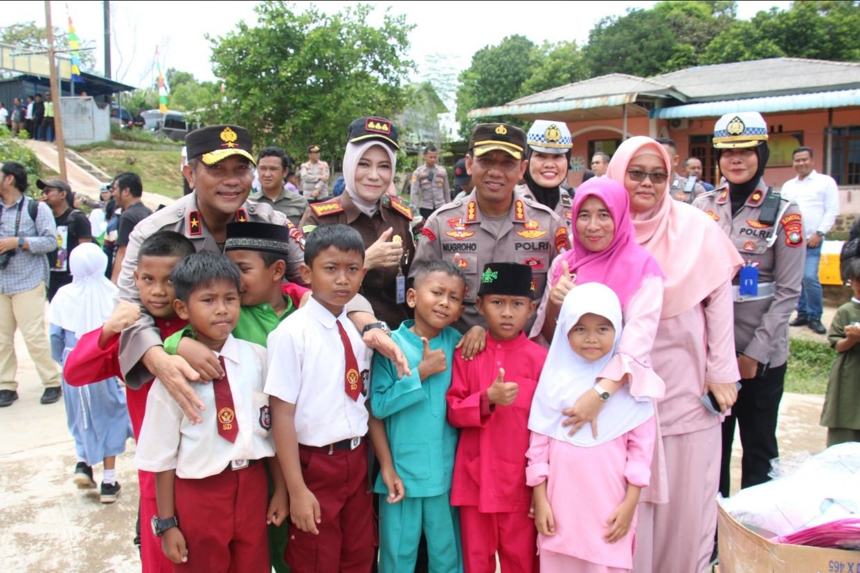 Polda Kepri Laksanakan Kegiatan ‘Trauma Healing’ Kepada Siswa yang Terdampak Konflik Demo Rempang