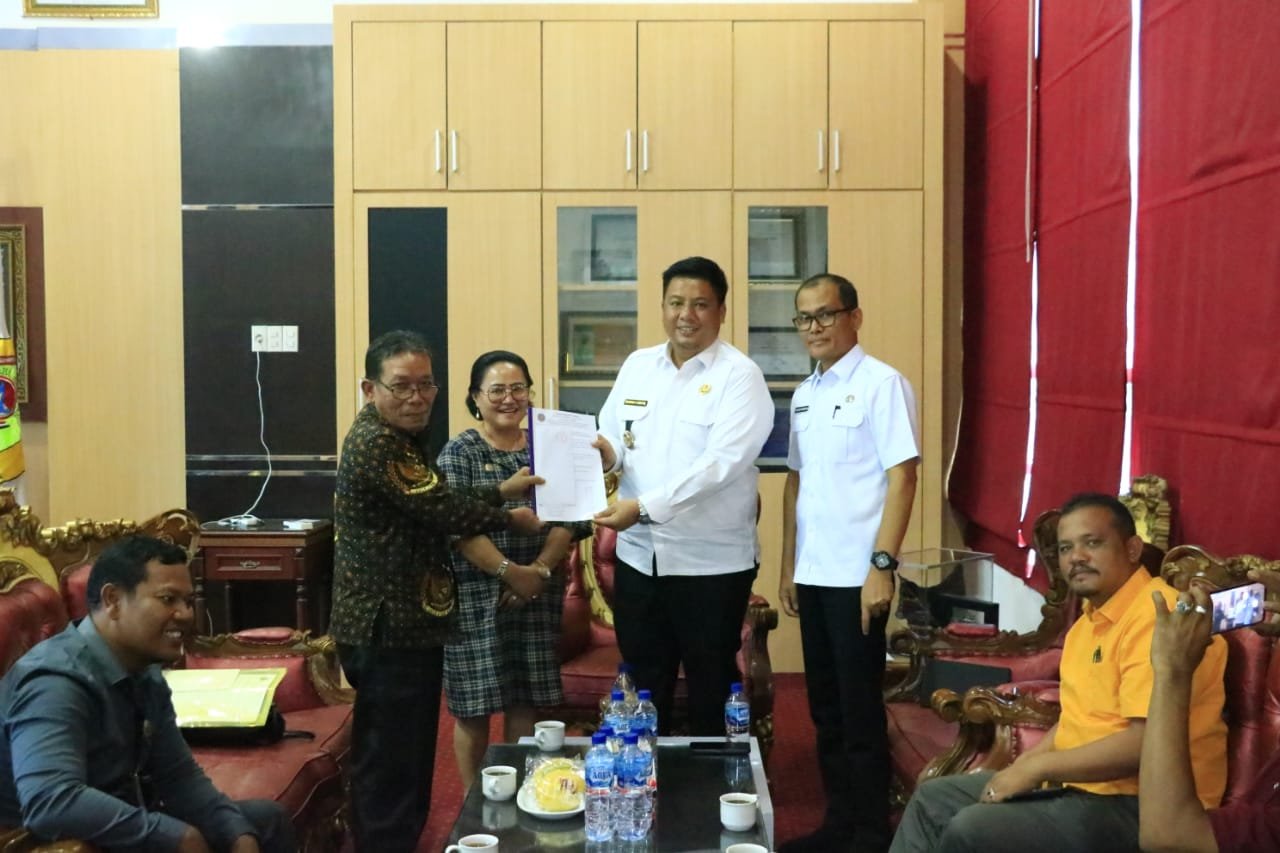 Bupati Samosir Dukung Peringatan Hari Ulos