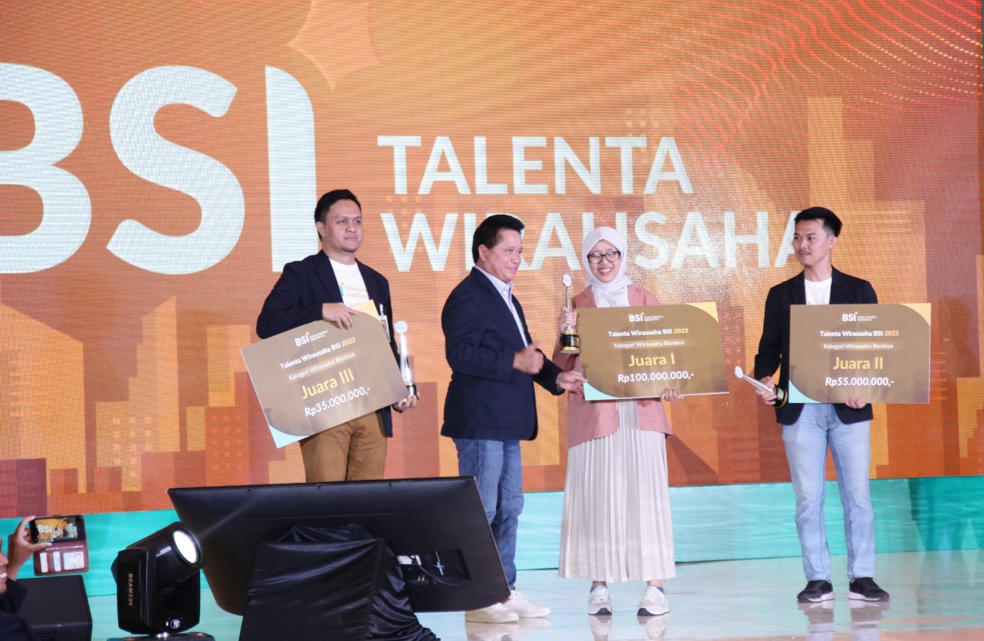 BSI Dukung Pengembangan Ekosistem Kewirausahaan Lewat Talenta Wirausaha BSI dan BSI Aceh Muslimpreneur