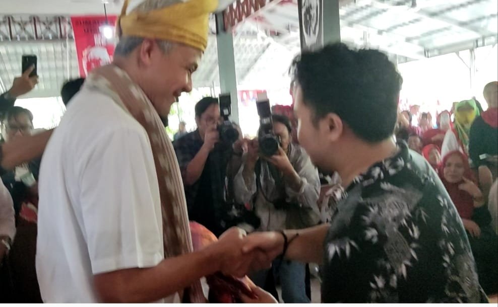 Capres Ganjar Disambut Antusias Ratusan Relawan di Deli Serdang