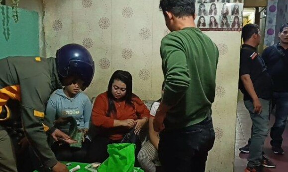 Kafe Mak Sorta Dirazia Polres Pelabuhan  Belawan, 1 Pengujung Wanita Positif Narkoba