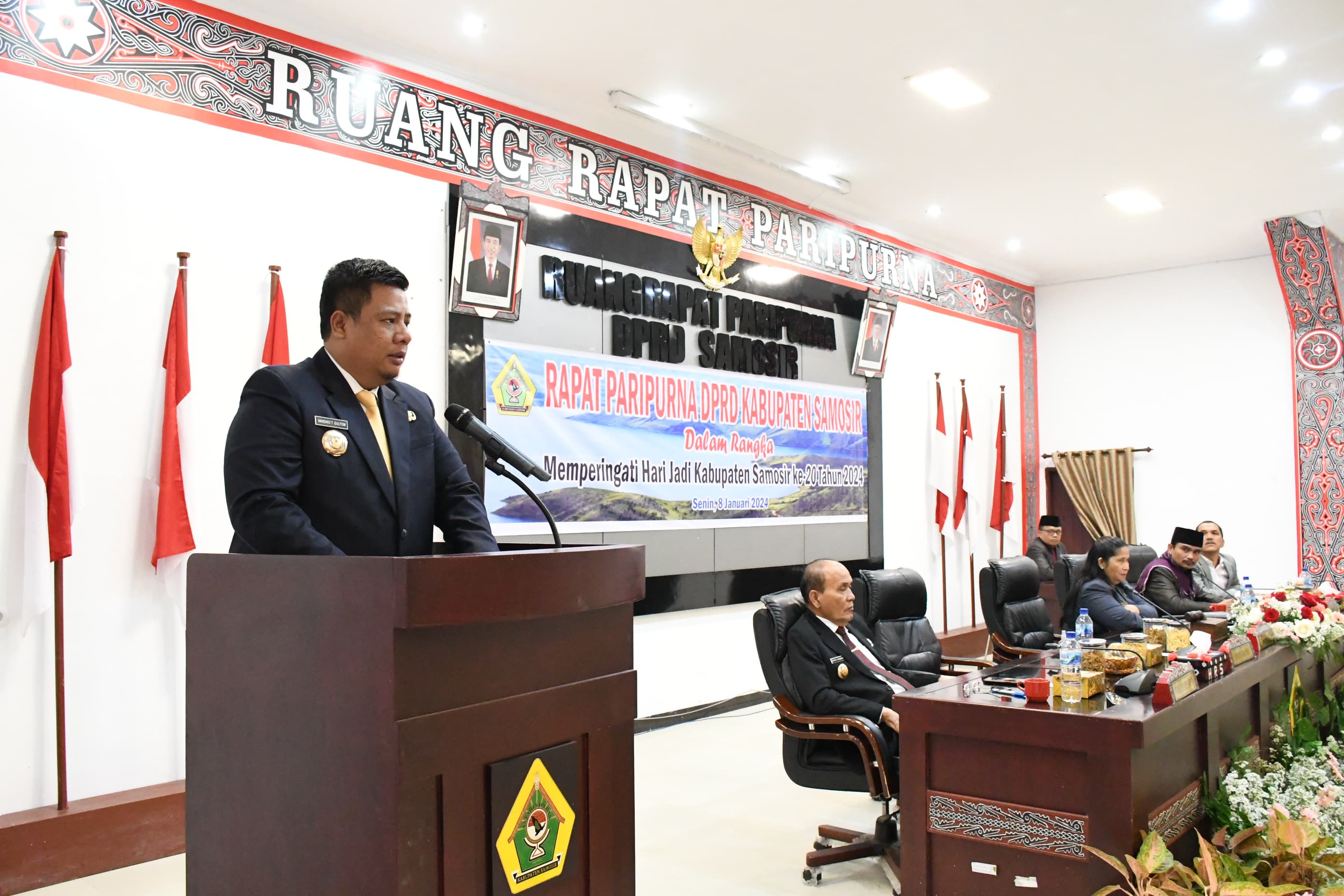Bupati dan Wabup Samosir, Hadiri Rapat Paripurna DPRD, Persiapan HUT ke-20 Kabupaten