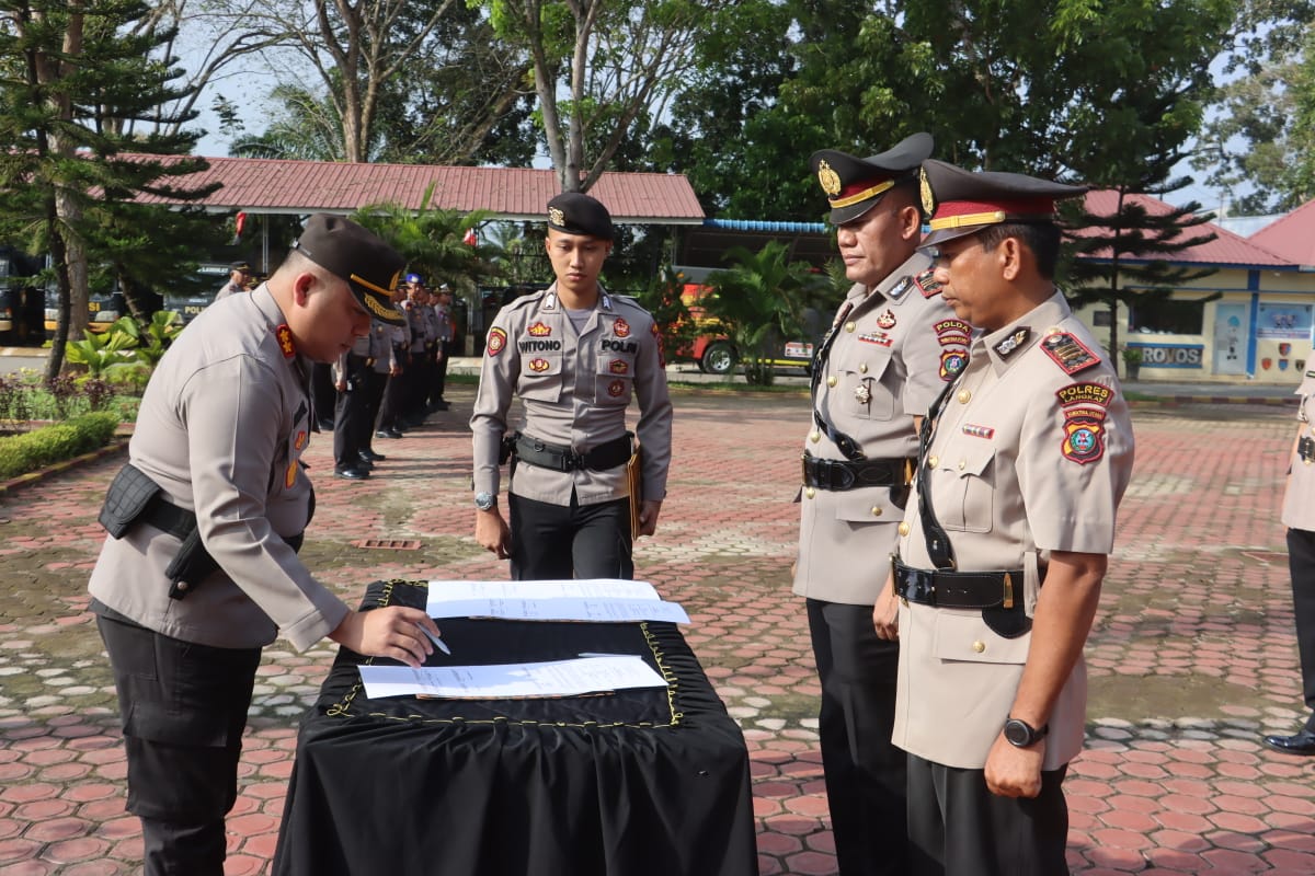Kapolres Langkat Pimpin Sertijab Kabag Log, Kasat Samapta dan 3 Kapolsek