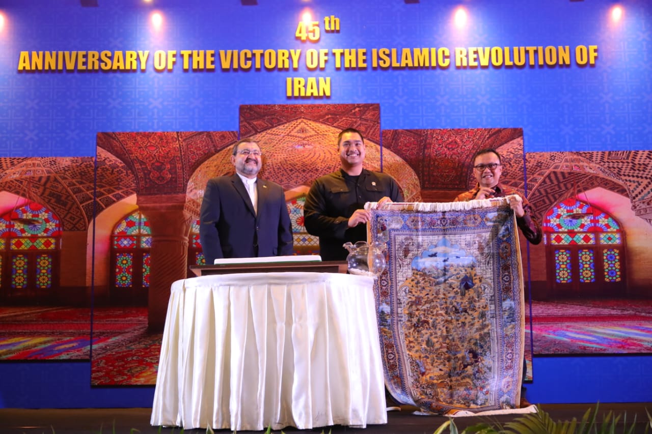 Jadi Chief Guest Peringatan Revolusi Iran, Menpora Dito Tegaskan Penguatan Kerja Sama Pemuda dan Olahraga Kedua Negara