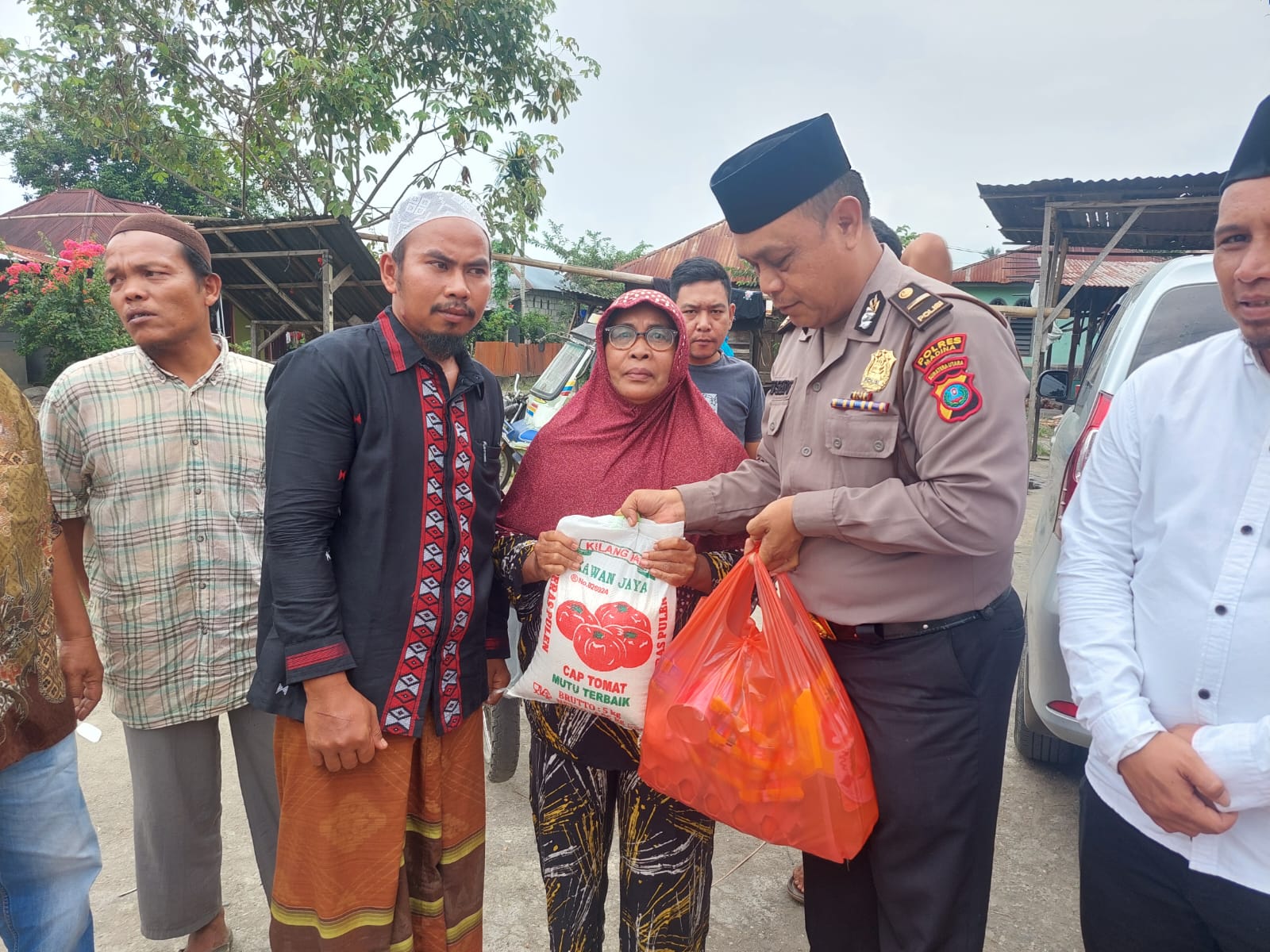 Personel Polres Madina, Kumpul Dana Bantu Masyarakat Kurang Mampu