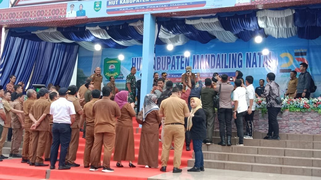 Kepemimpinan Sukhairi – Atika Krisis Kepercayaan, Wartawan Enggan Liput Pembukaan HUT Madina ke-25