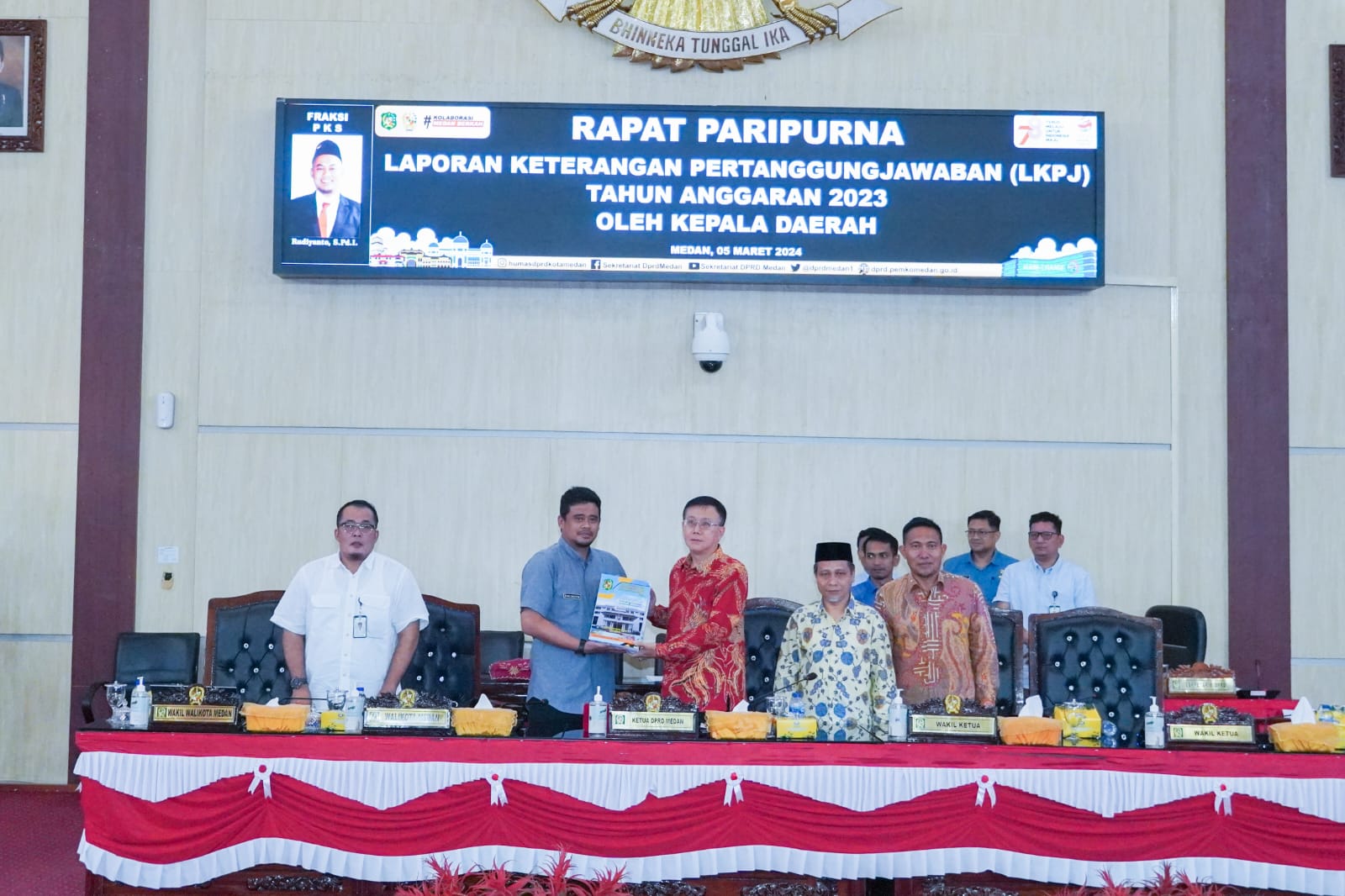 Wali Kota Medan Sampaikan LKPJ 2023, Pertumbuhan Ekonomi 5,04% Lebih Baik Dibandingkan 2022