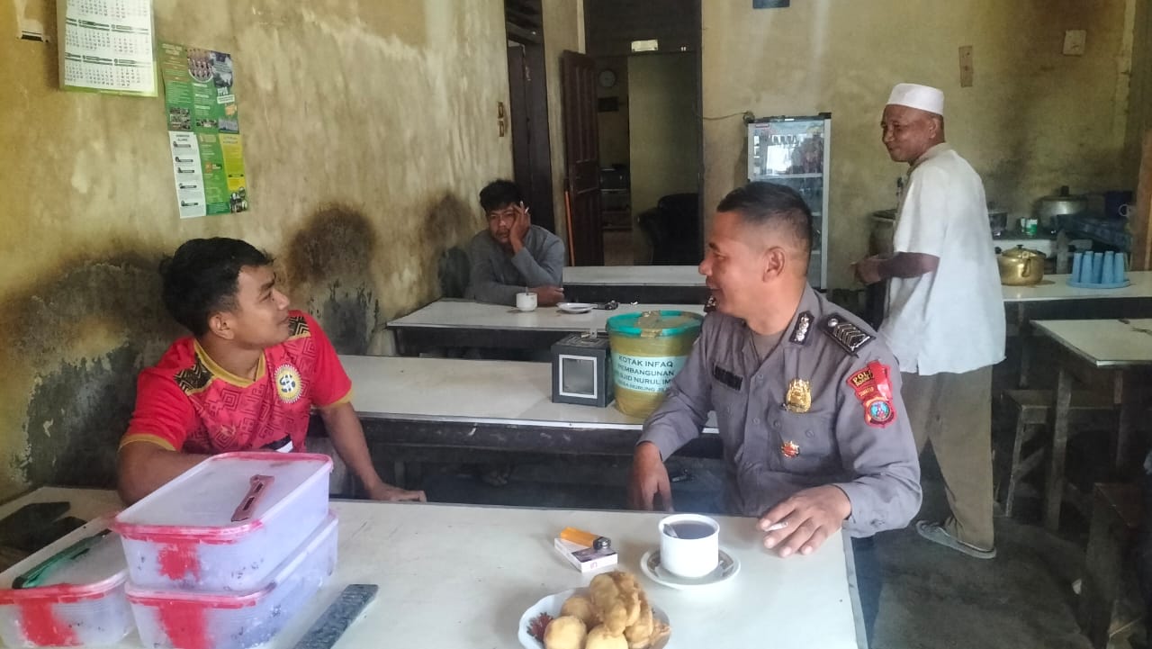 Bhabinkamtibmas Sosa Julu Sambang ke Desa Binaan