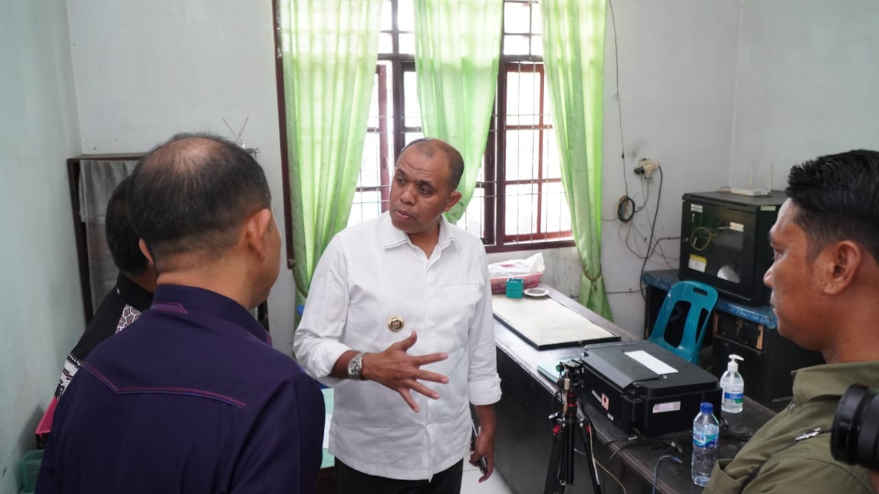 Pastikan Pelayanan Publik Berjalan Optimal, Pj Bupati Langkat Sidak Kantor Camat Sei Lepan