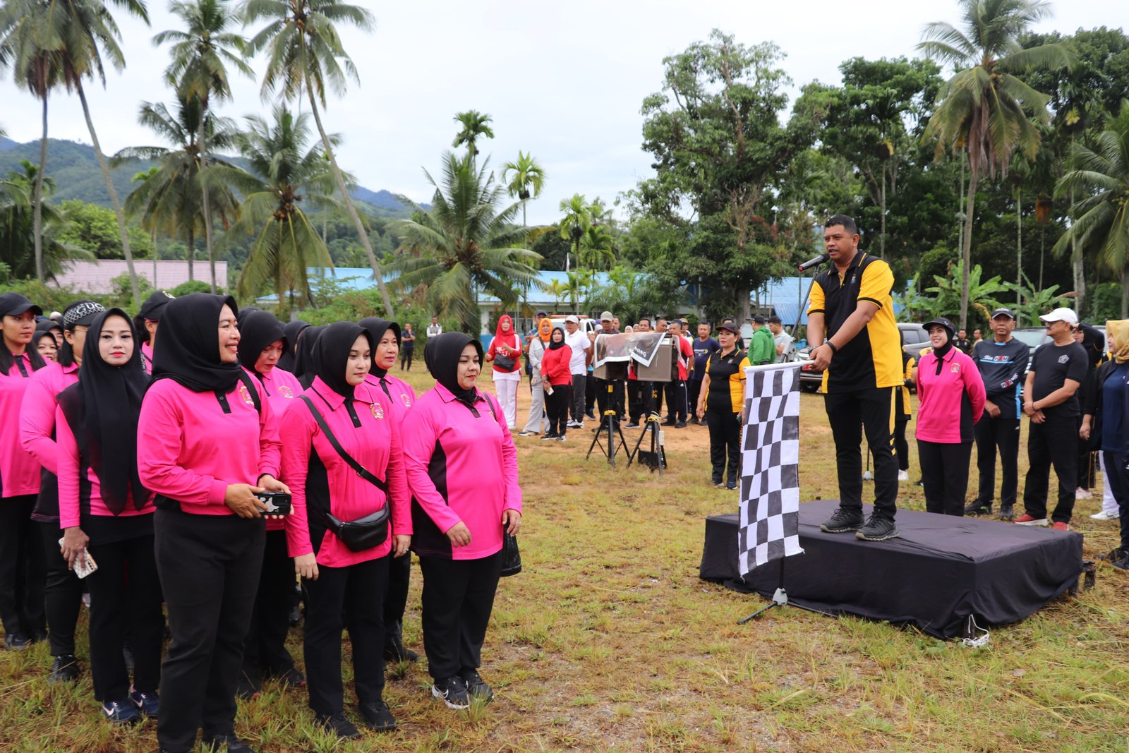Semarak HUT ke-78 Bhayangkara, Polres Madina Olahraga Bersama