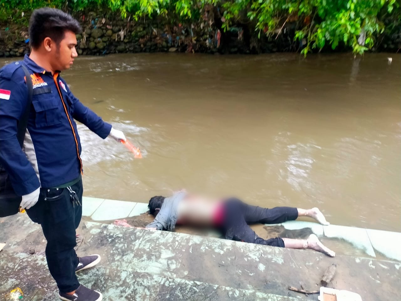 Warga Temukan Mayat Pria di Sungai Babura
