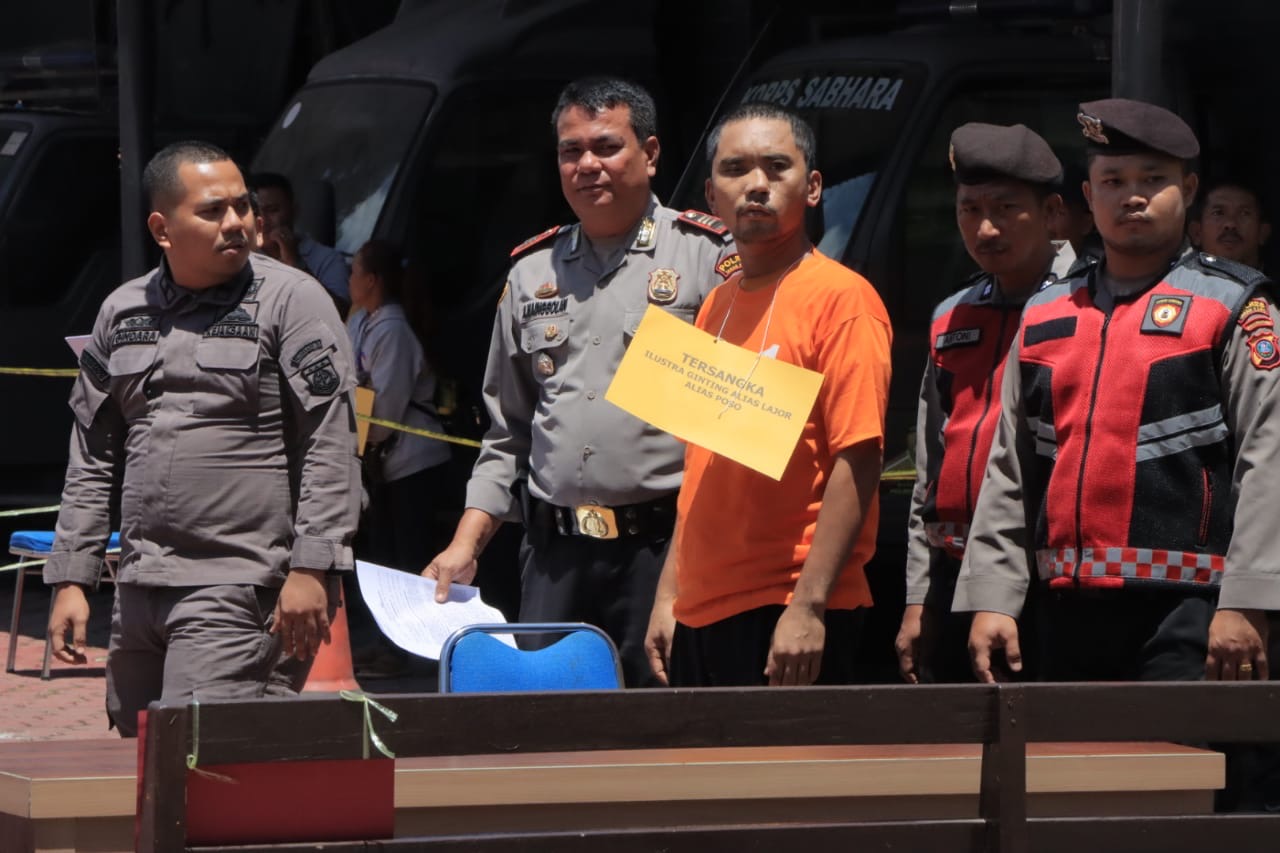 Polres Tanah Karo Gelar Rekonstruksi Pembunuhan di Desa Sukababo