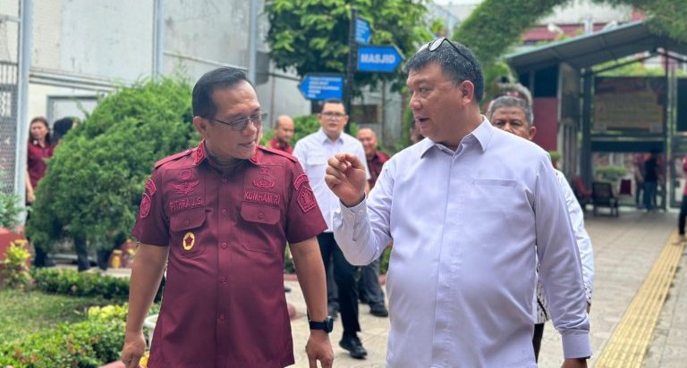 Plt. Dirjen Pas Kunjungi Dapur Sehat Lapas Medan