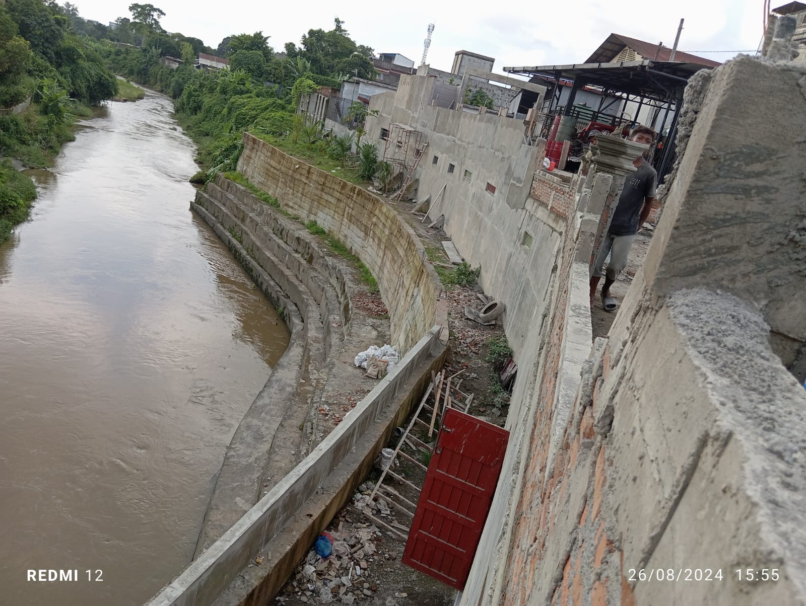 Pemasangan Bronjong Daerah Sungai Deli, Ini Kata Lurah