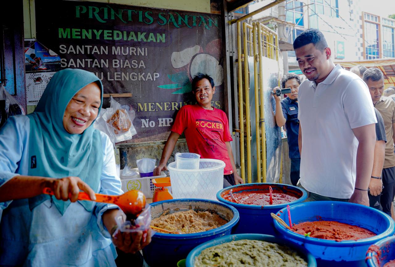Blusukan ke Pasar Cok Kodok Padangsidempuan, Bobby Nasution Terima Curhat Pedagang Soal Infrastruktur