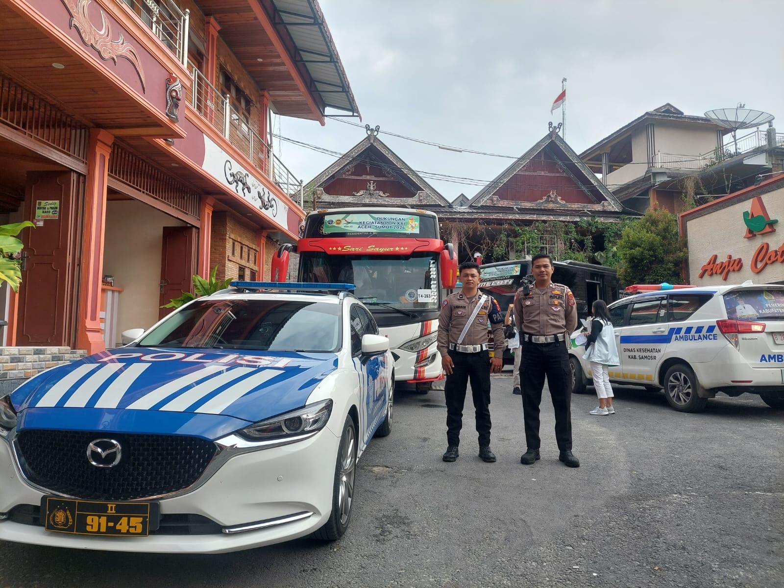Polres Samosir Lakukan Pengawalan Ketat Kontingen PON XXI Aceh-Sumut 2024 di Samosir