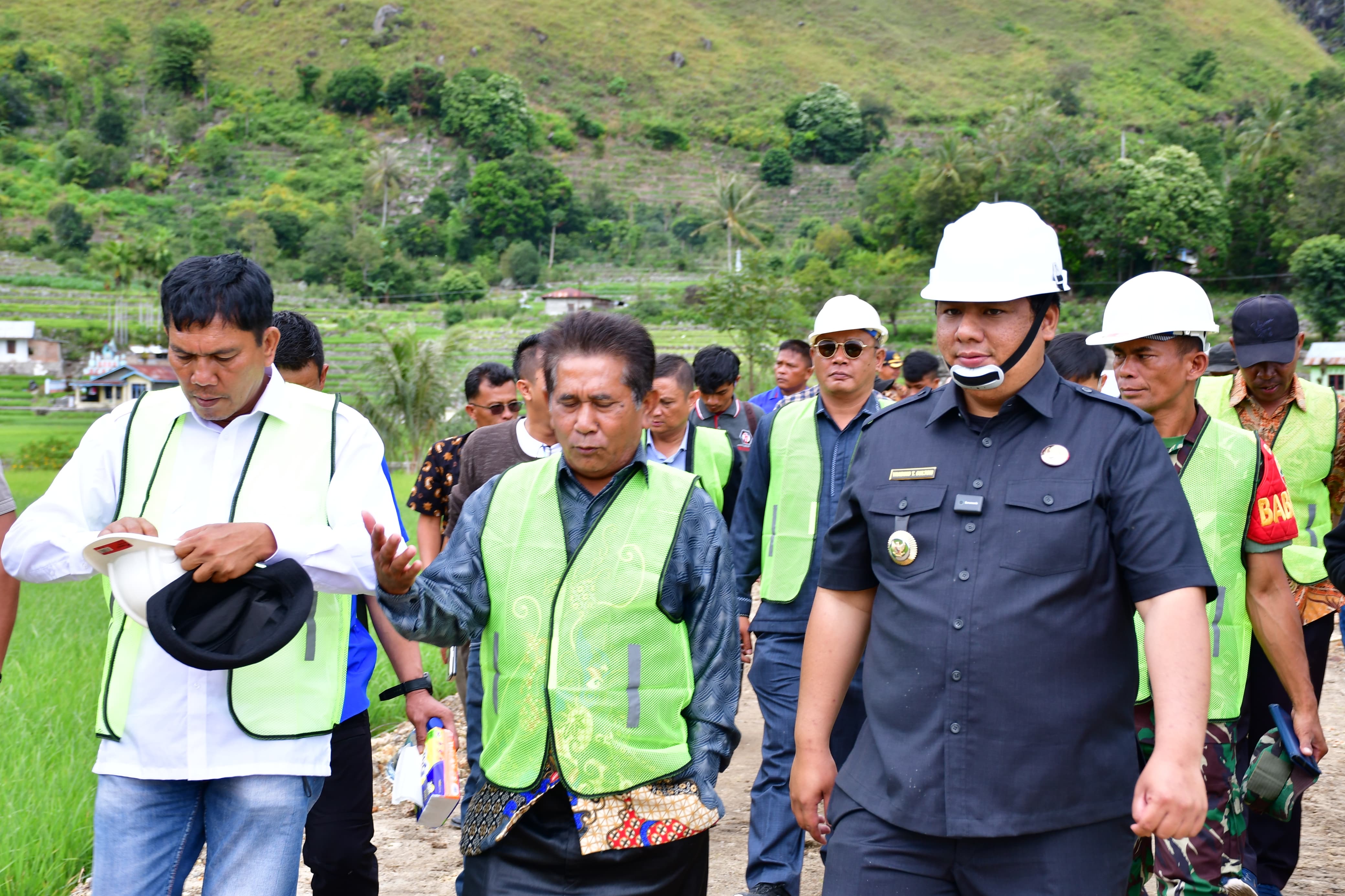 Bupati Samosir Wujudkan Impian Masyarakat Desa Bonan Dolok dan Hasinggahan