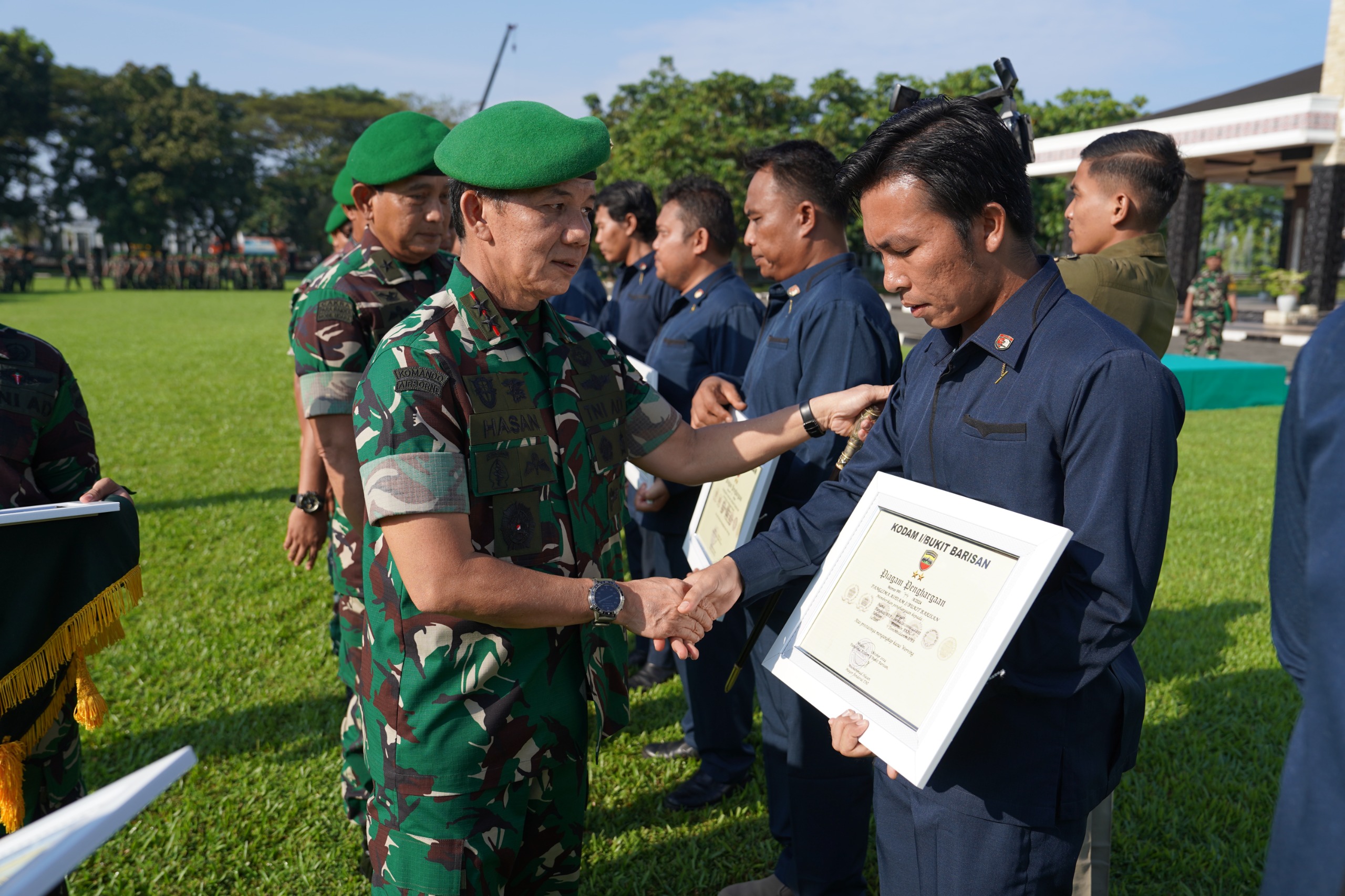 Pangdam I/BB Beri Penghargaan kepada 25 Prajurit Berprestasi