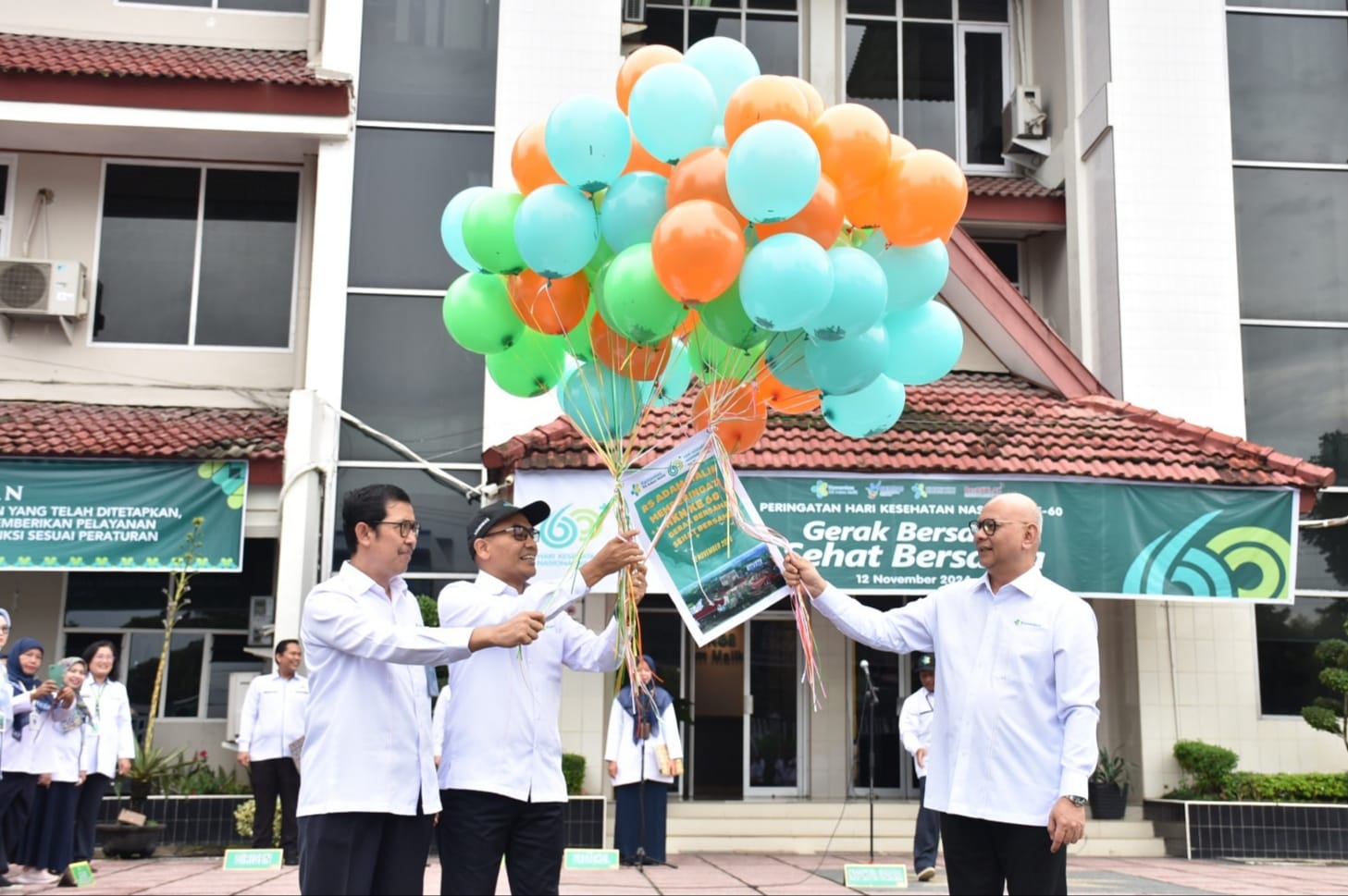 HKN ke-60, RS Adam Malik Gelar Upacara dan Pemeriksaan Kesehatan Gratis