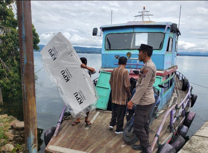 Polres Samosir, Kawal Ketat Pendistribusian Logistik Pilkada 2024