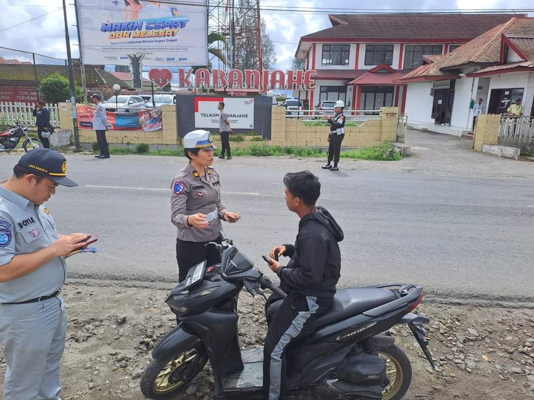 Operasi Gabungan Kepatuhan Pajak Kendaraan Bermotor di Kabanjahe