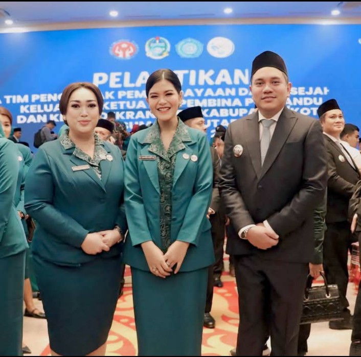 Ketua TP PKK Pakpak Bharat Hadiri Pelenatikan TP PKK Sumut